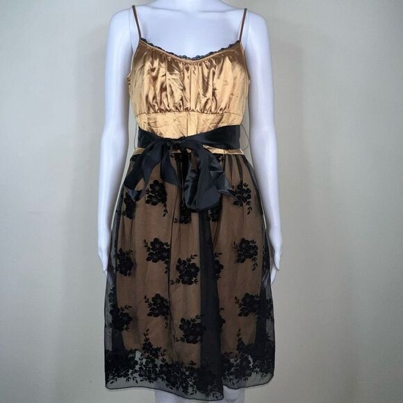 Heart Soul Cocktail Dress in Gold with Black Lace Overlay - Picture 1 of 16